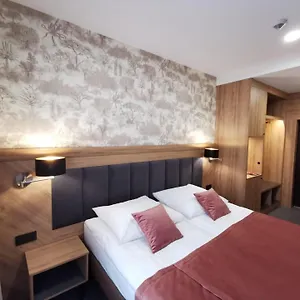  Bed & Breakfast Lesny Dwor - Piekarnia Mio Padre - Restauracja Mamma Mia